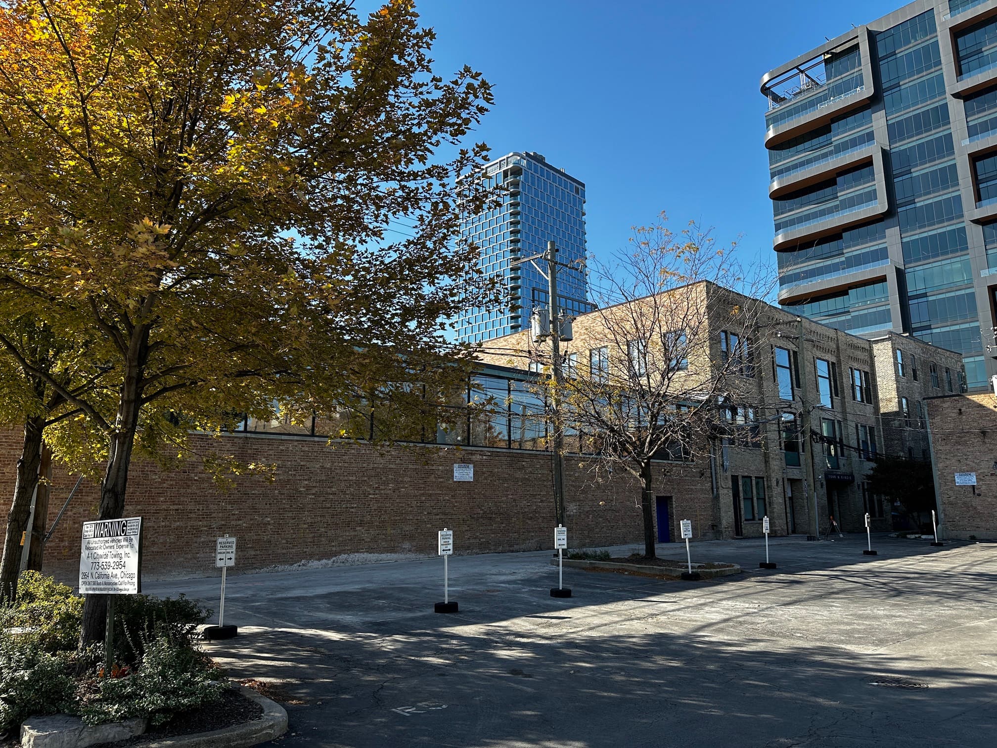 0_Front_410 W Carpenter_1048 W Kinzie 5