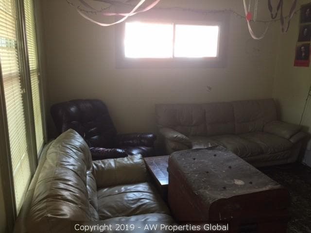 Single Family Home in Des Plaines, photo 4