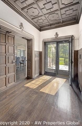 Nearly Six Acre Lake Forest Estate, photo 12