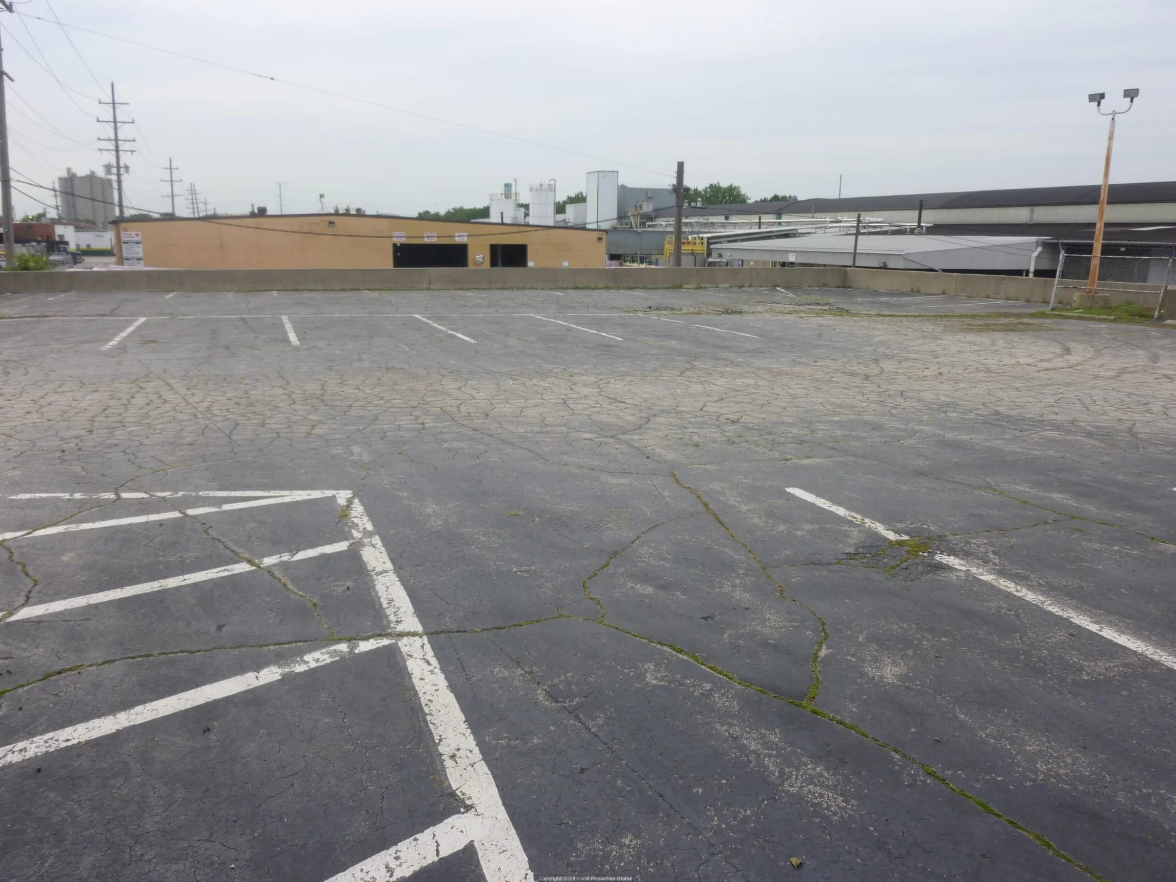 Office/Medical Office/Retail Building: 5900 South Archer Road, Summit, photo 10