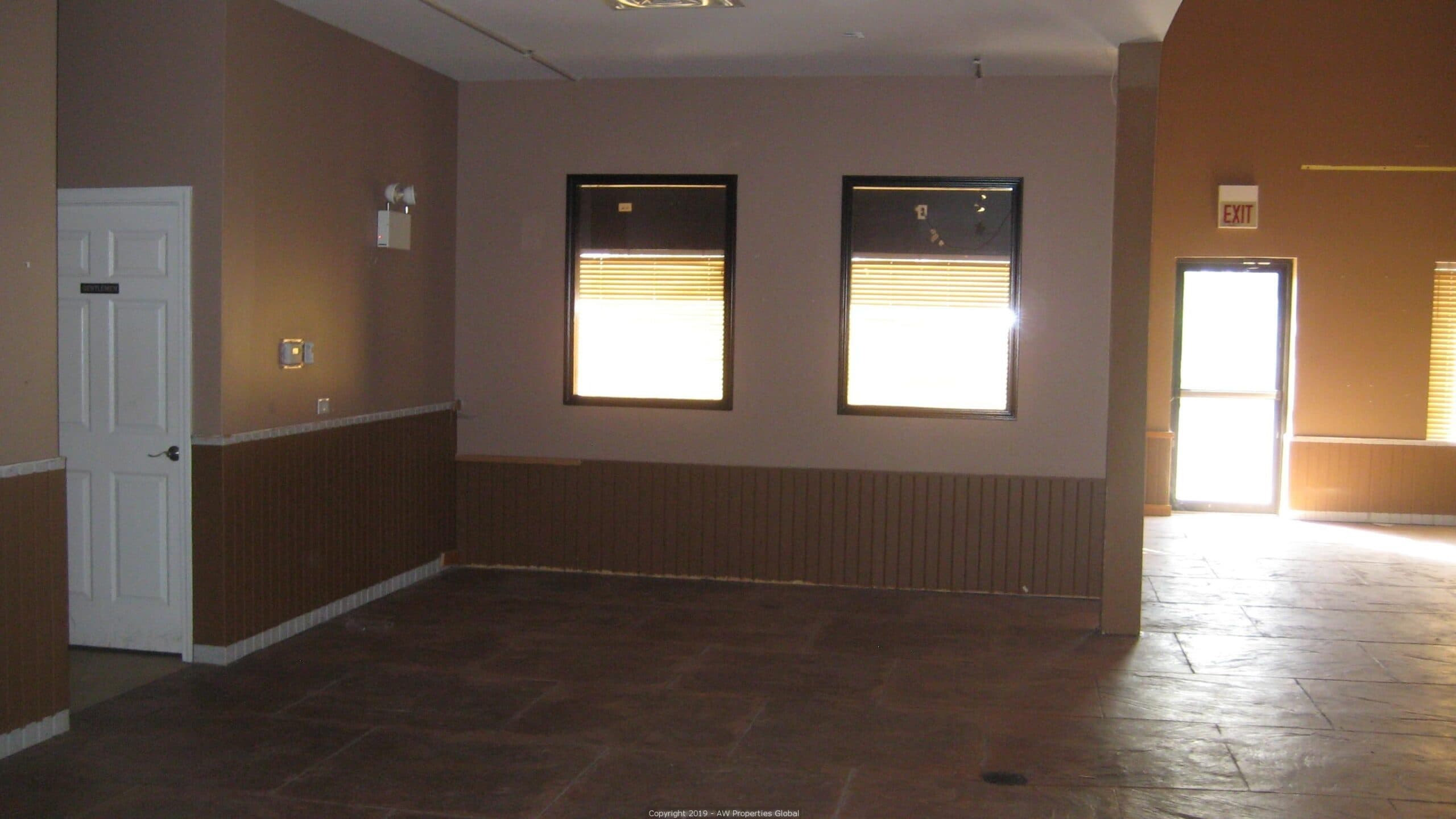 Bank-Owned Retail Development: 320-330 West North Street, Manhattan, photo 4