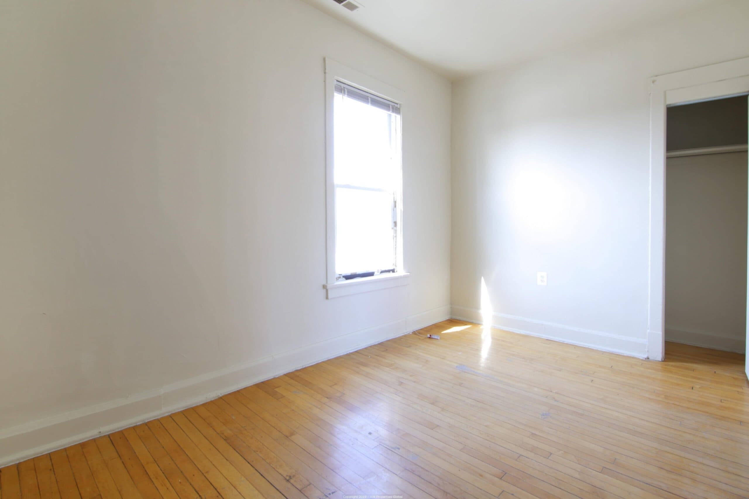 Great Income Property in Evanston: 1822 Crain Street, Evanston, photo 9