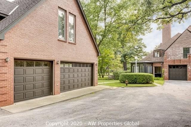 Nearly Six Acre Lake Forest Estate, photo 71
