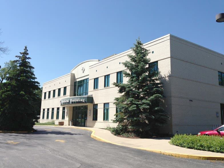 Lake Villa Medical Office Building, photo 1