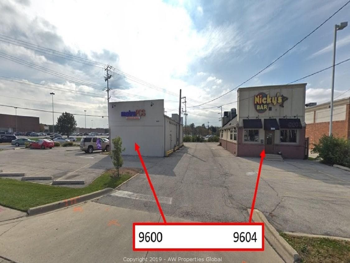 9600 North Milwaukee Avenue Retail Property in Niles, photo 1