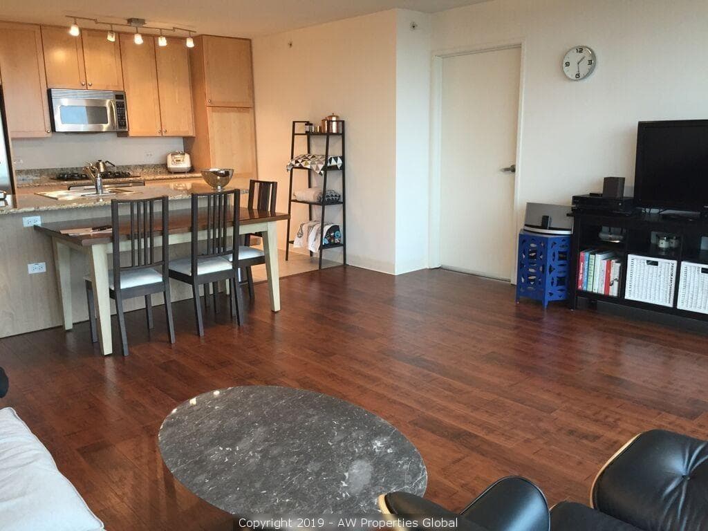 Condo in Optima Old Orchard Woods, Skokie, photo 6
