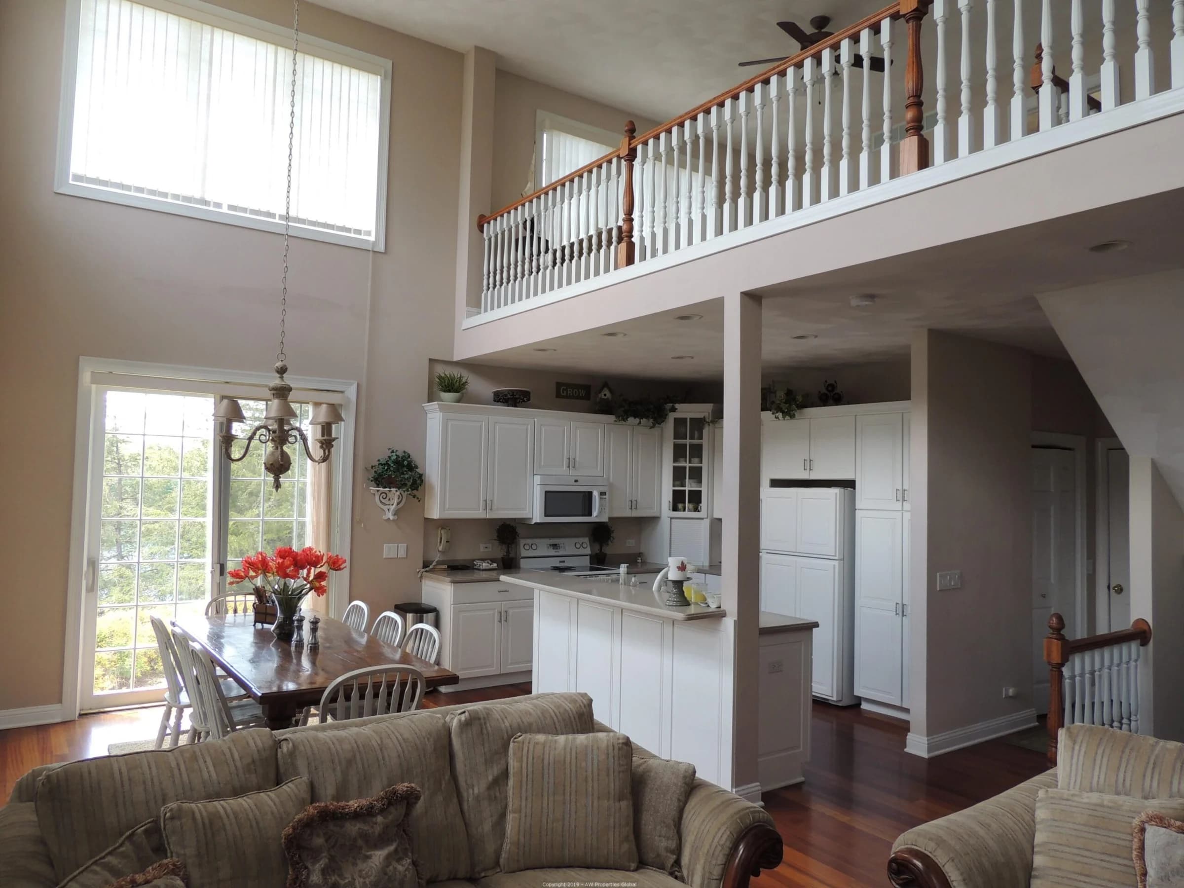 Apple Canyon Lake Home, photo 6