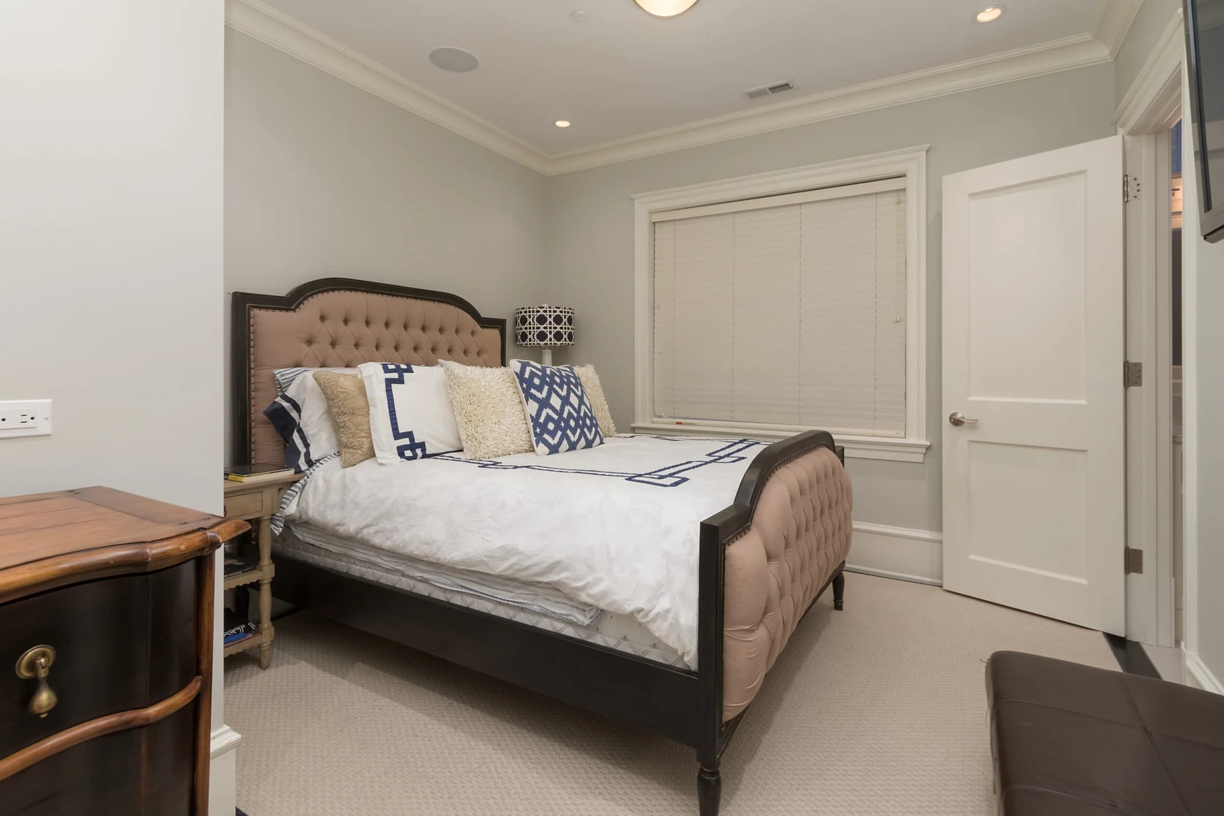Lincoln Park Luxury Home on Dayton Street, photo 30