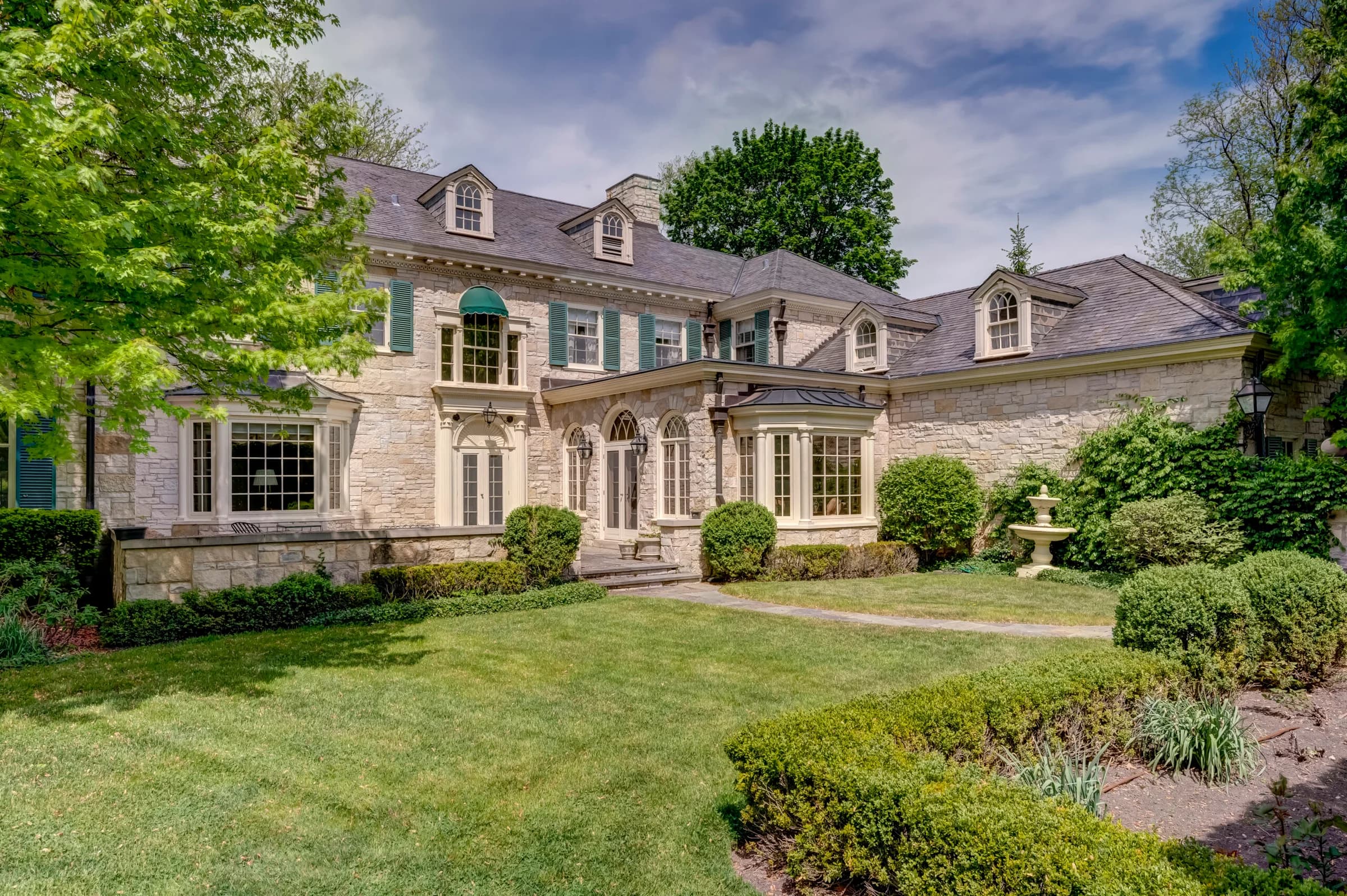 Woodley Road Estate in Winnetka, photo 44