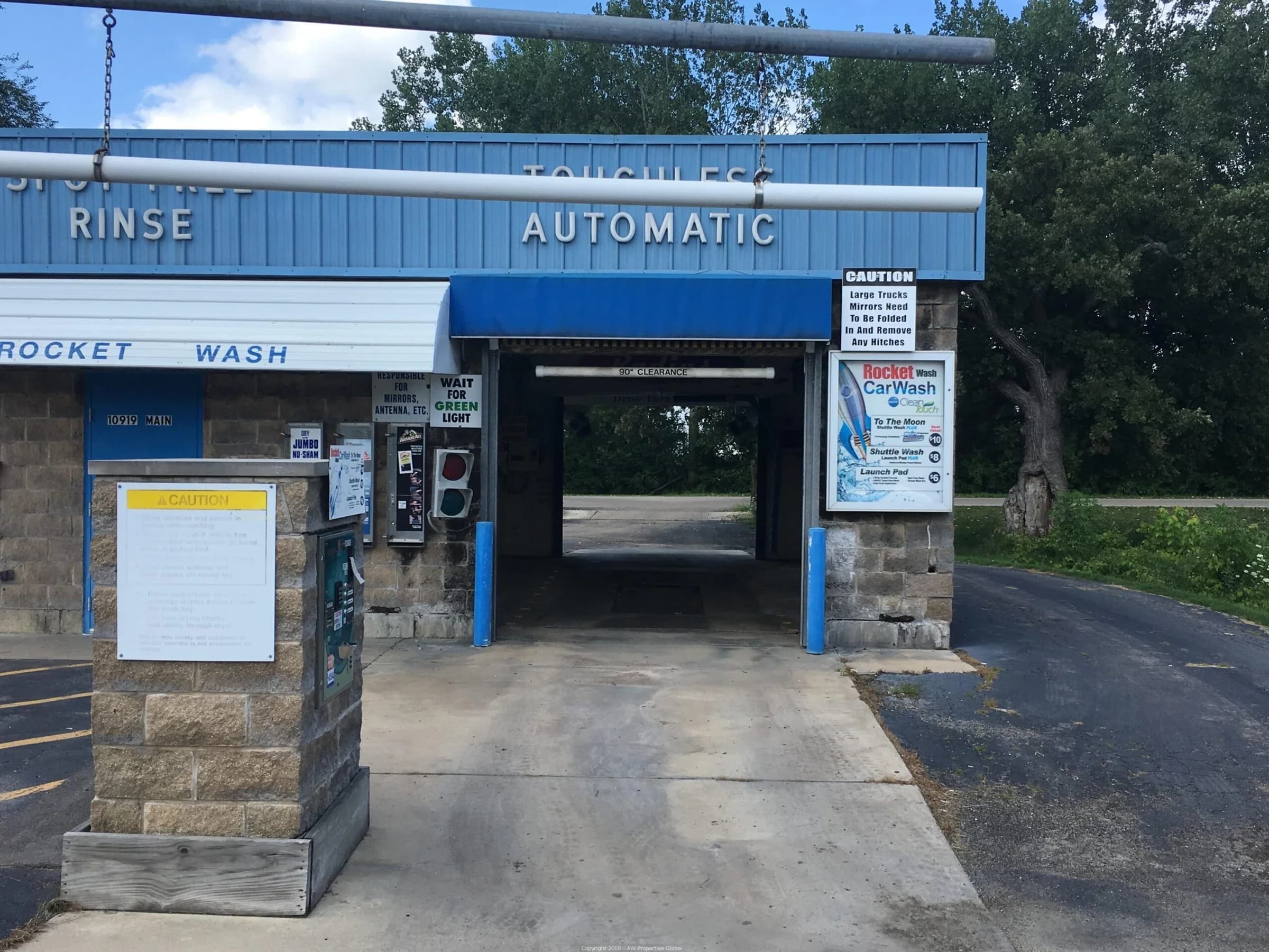 Car Wash in Richmond, IL, photo 3