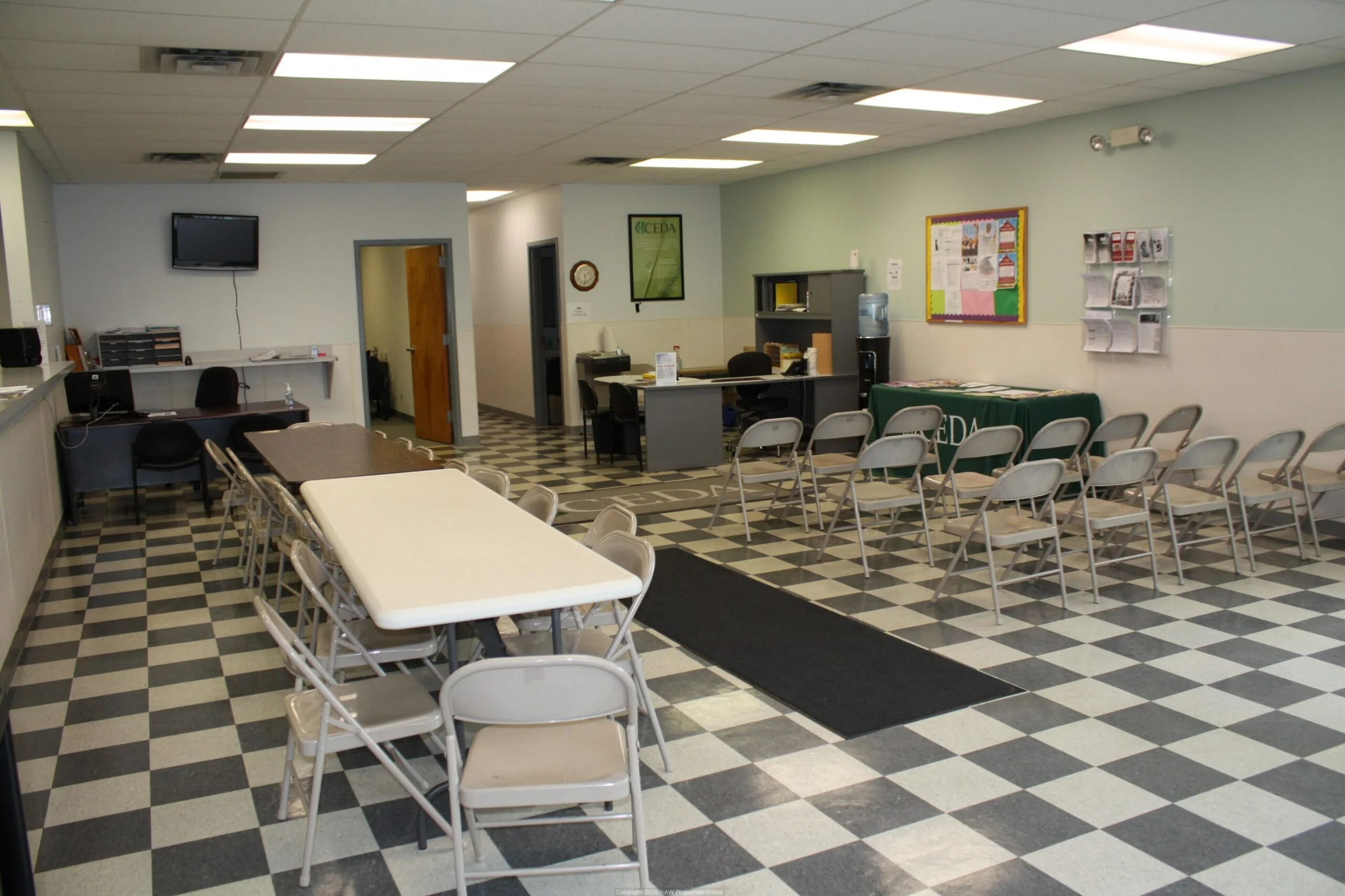 Mixed Use Building in Cicero, photo 11