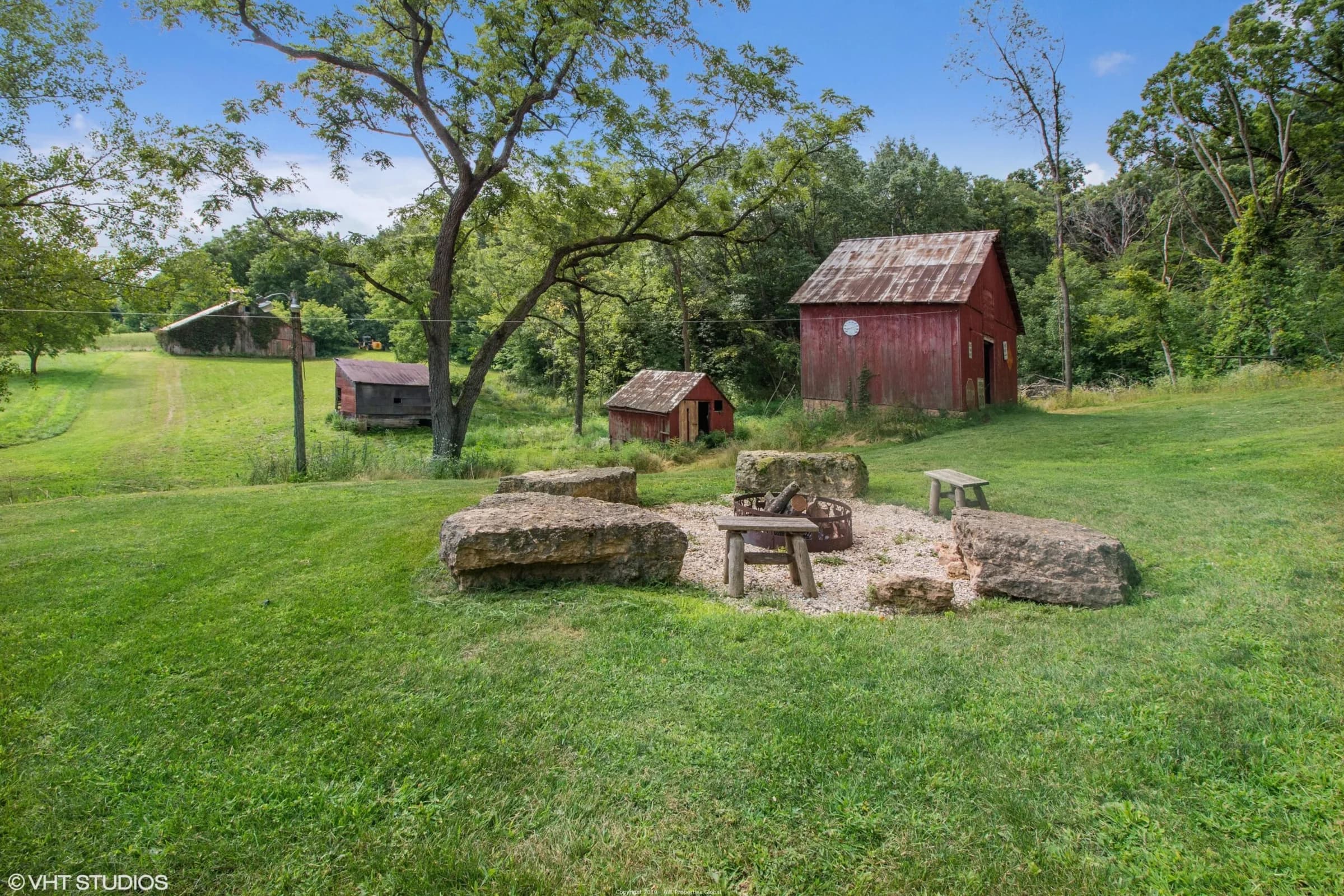 Approximately 2,986 SF Farmhouse in Galena, IL, photo 23