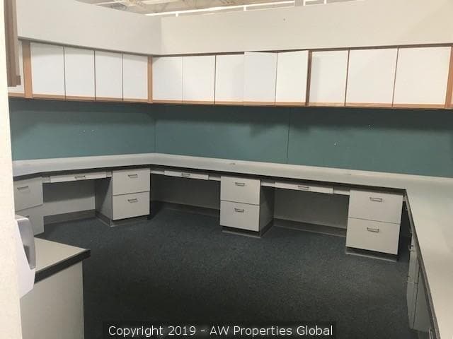 Elgin Industrial/Office/Flex Opportunity; Vacant Former Sherman Health Resource Center with Flexible Zoning, photo 7