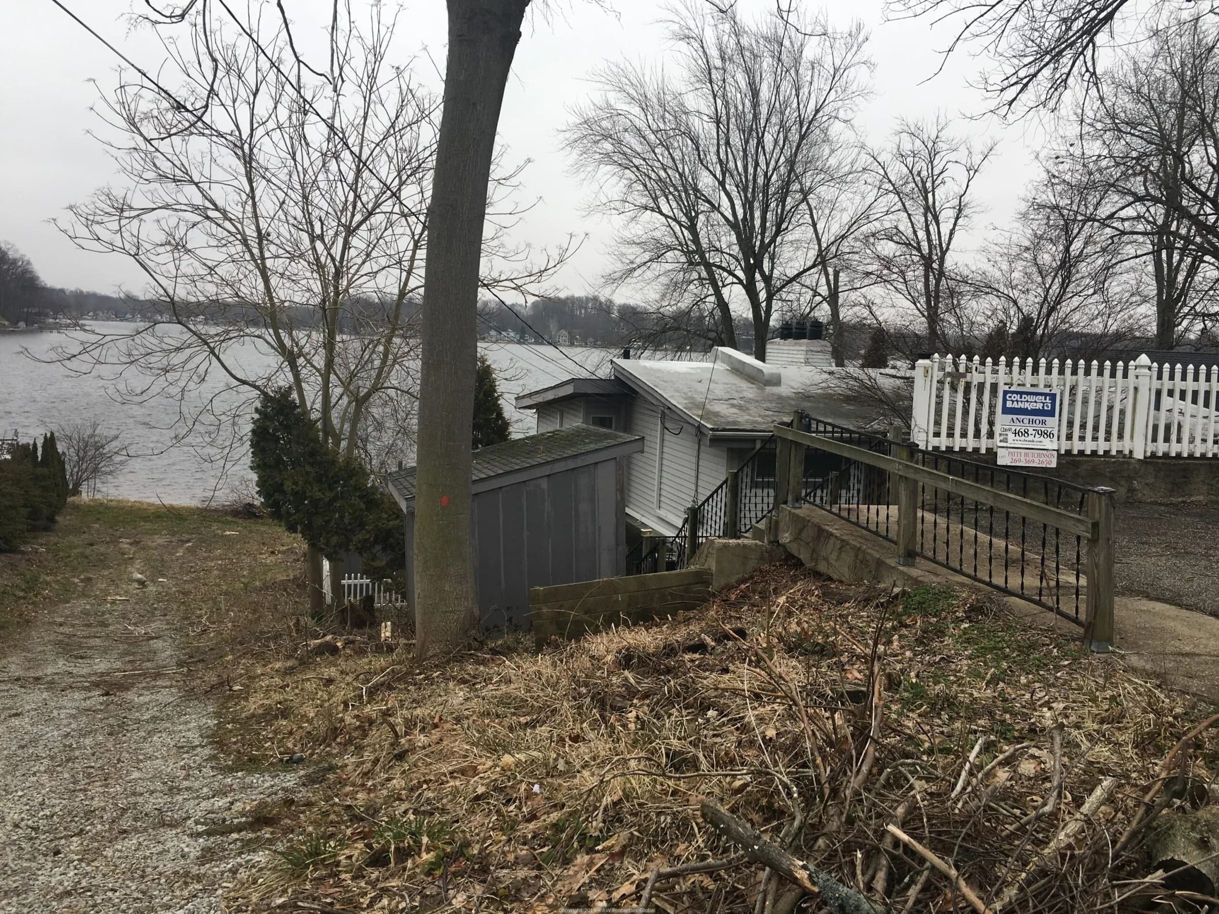 Lake View Single Family Home on Paw Paw Lake in Coloma, Michigan, photo 8