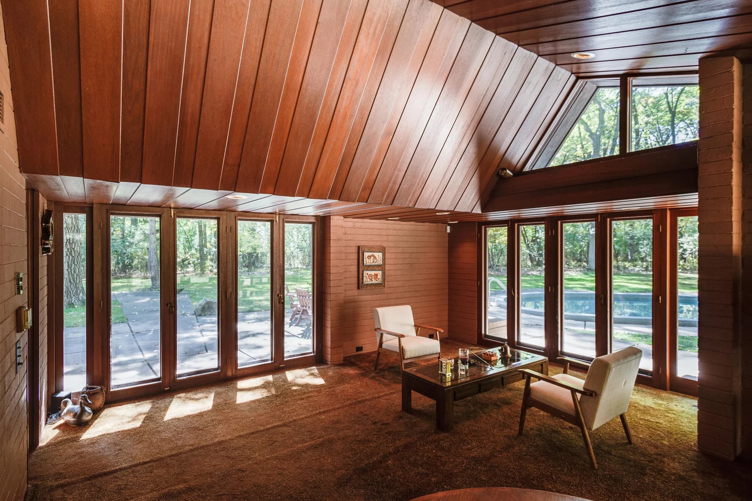 Frank Lloyd Wright Home on 3 Acres, photo 28