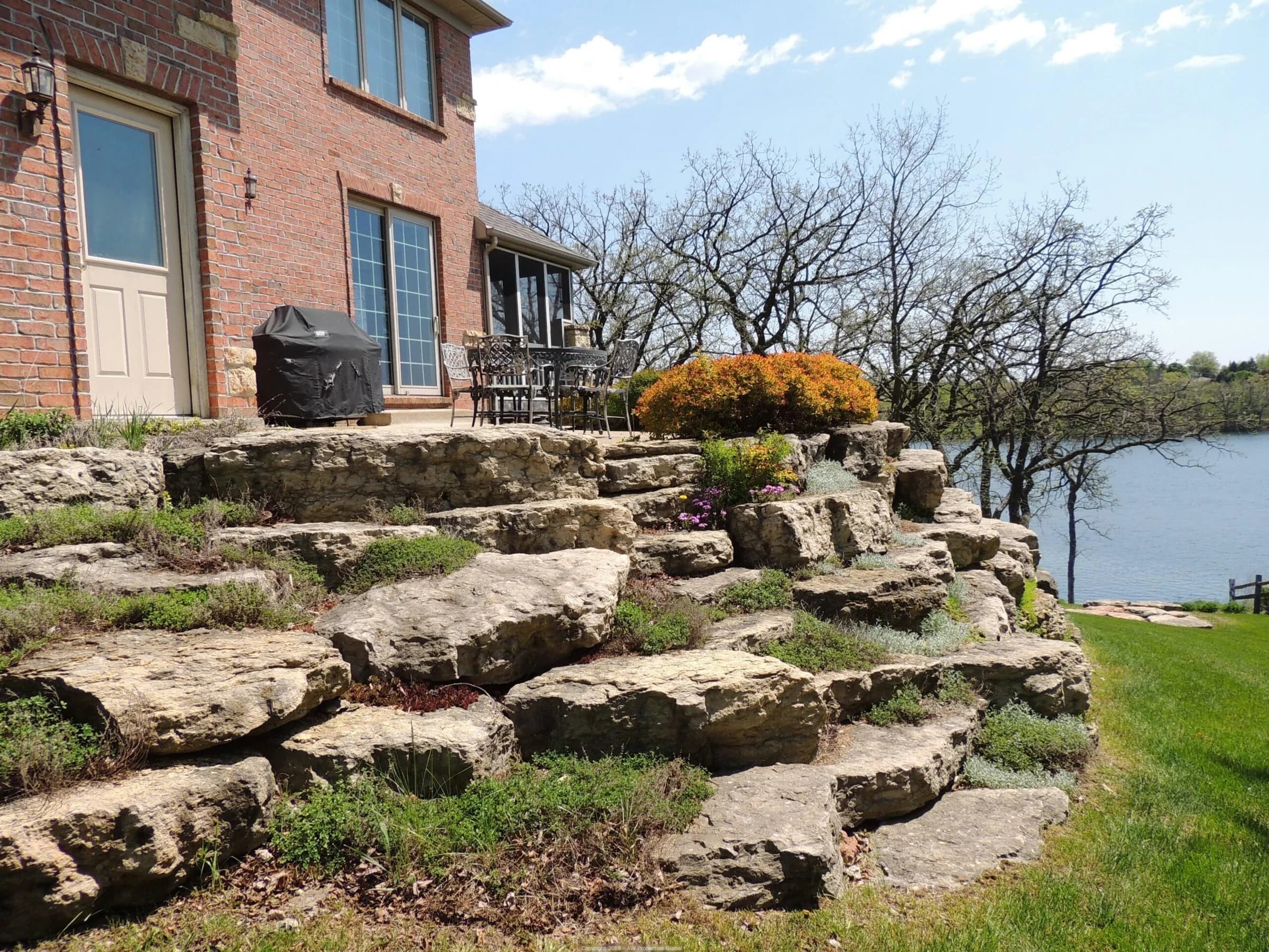 Apple Canyon Lake Home, photo 37