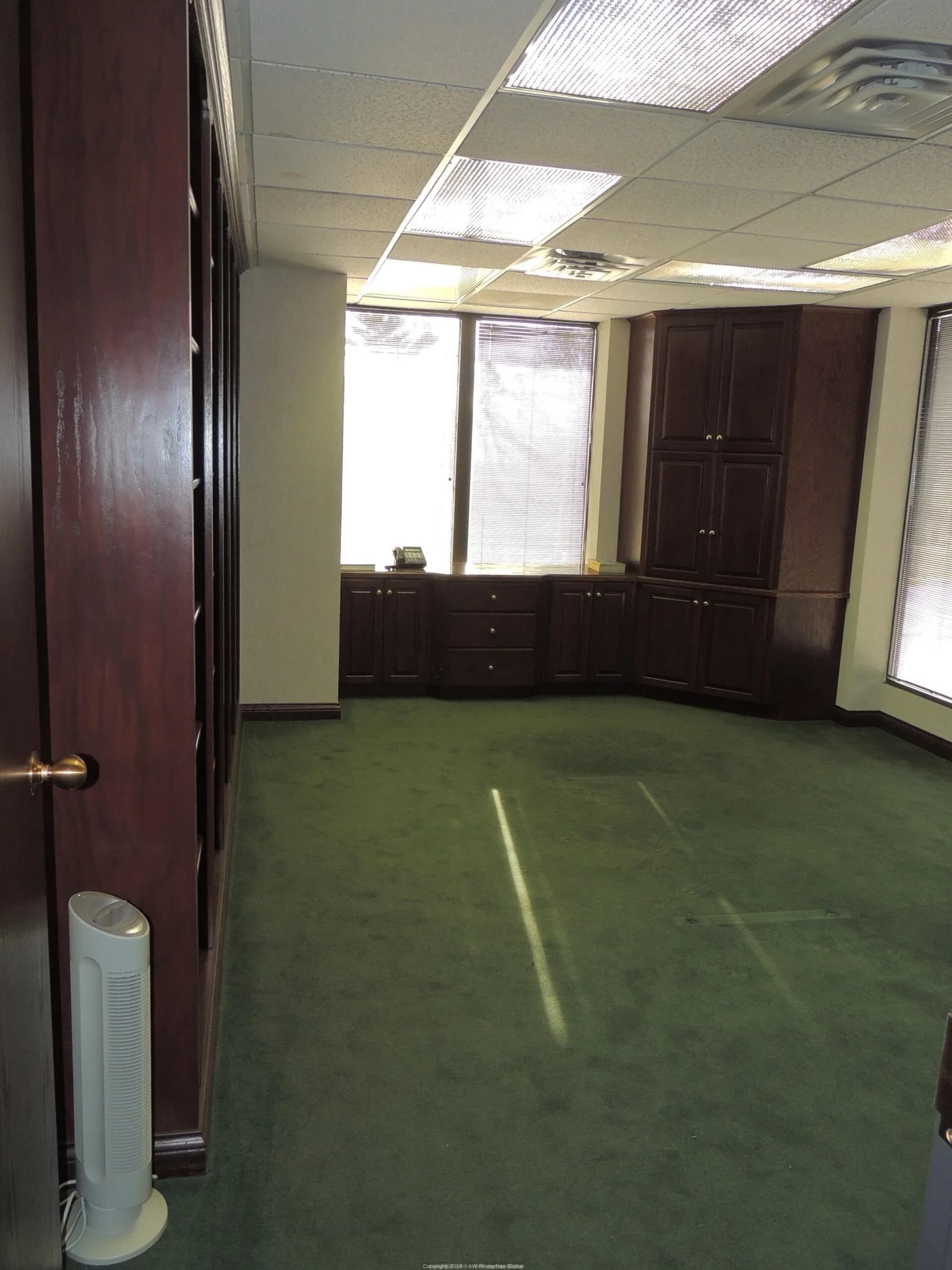 Office Building in Olympia Fields, photo 32