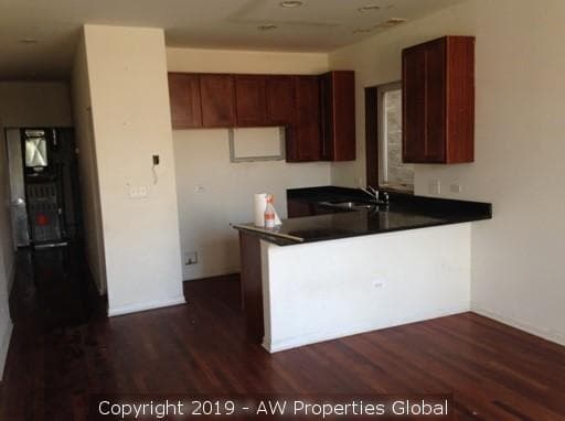Triplex: 7654 South Colfax Avenue, Chicago, photo 3